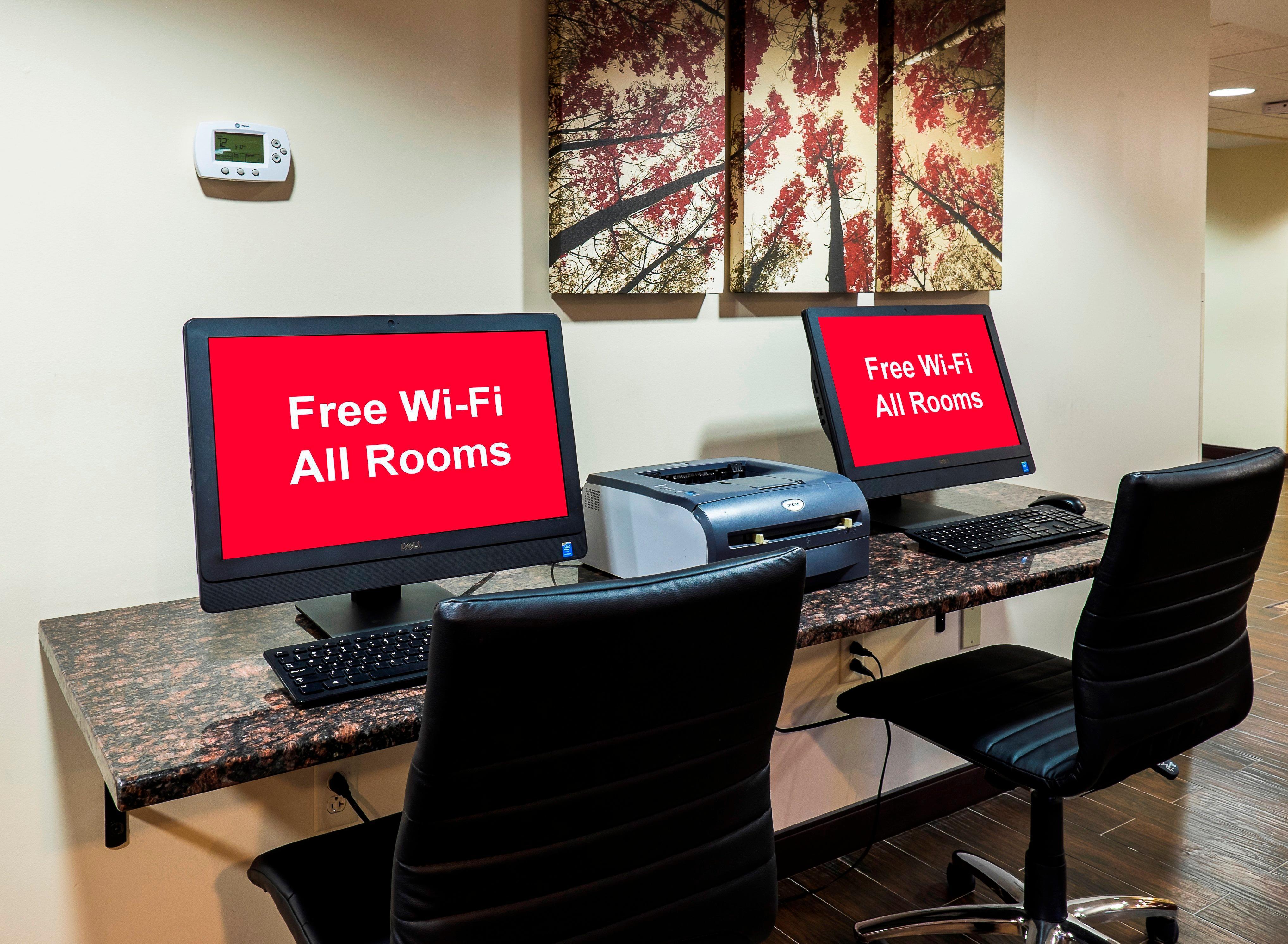 Red Roof Inn Plus+ & Suites Malone Bagian luar foto
